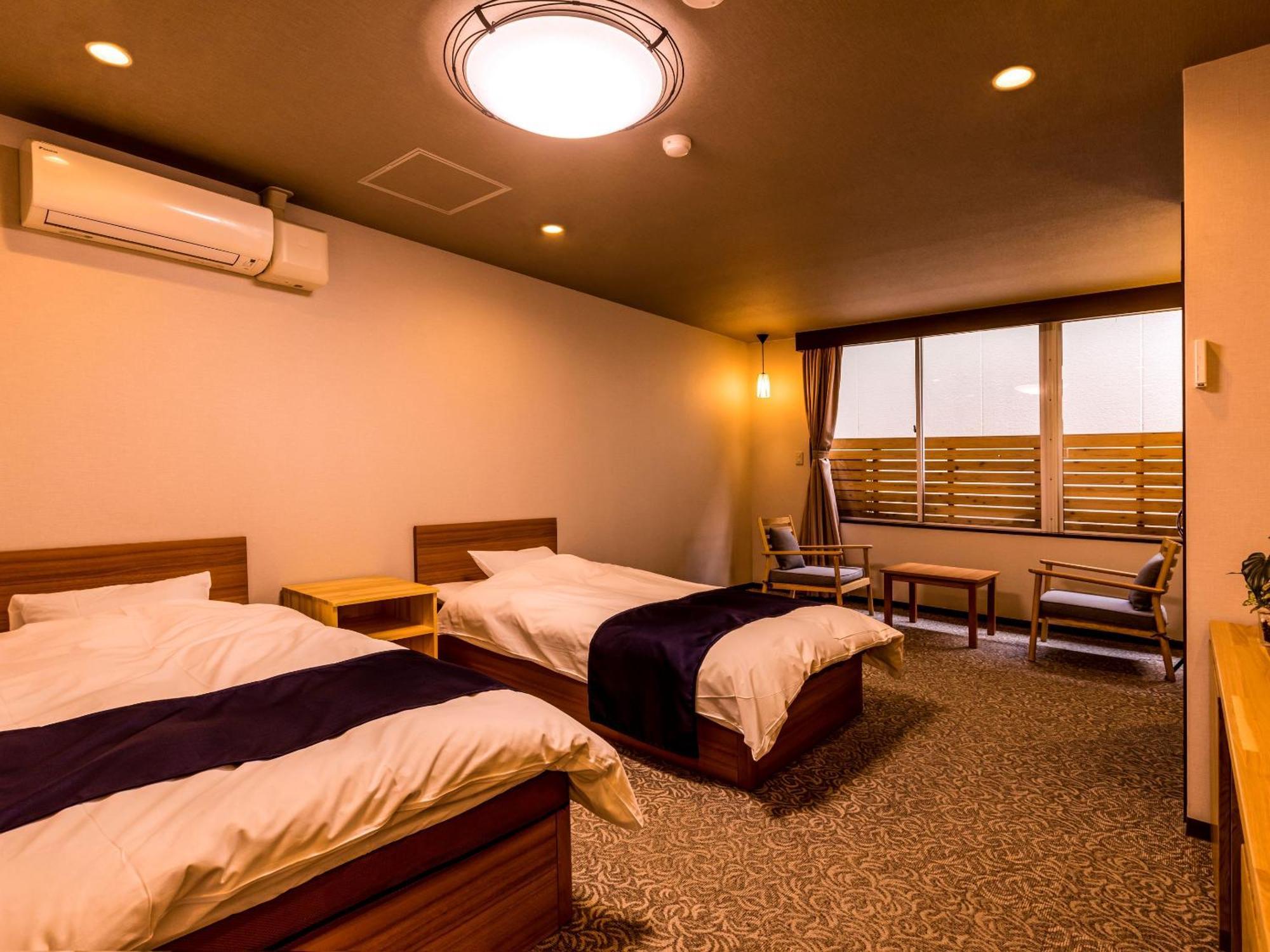 Taoya Shirahama Senjyo Quarto foto